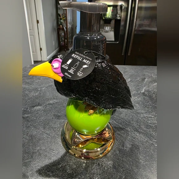 Maleficent's Raven Soap Dispenser - Picture 2 of 4
